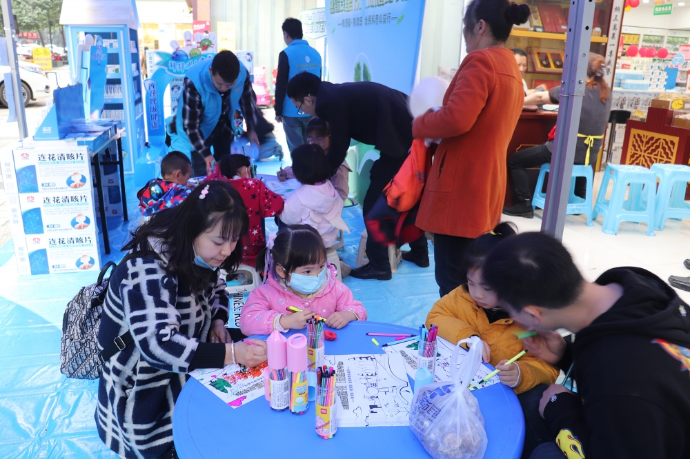 “知感冒·防流感”科普公益行万和药房:预防感冒,科普也快乐