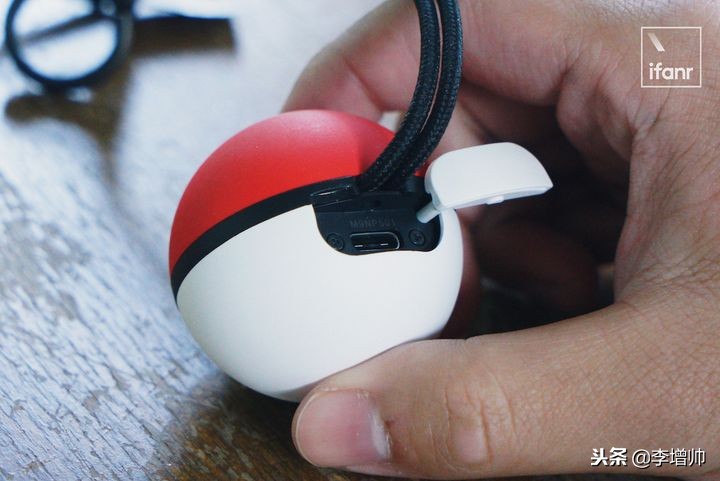 用精灵球捕捉宝可梦游戏,用宝可梦球抓人类