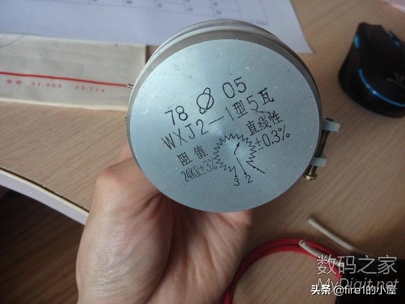 废品堆里淘了一堆电子元件，看看都有什么