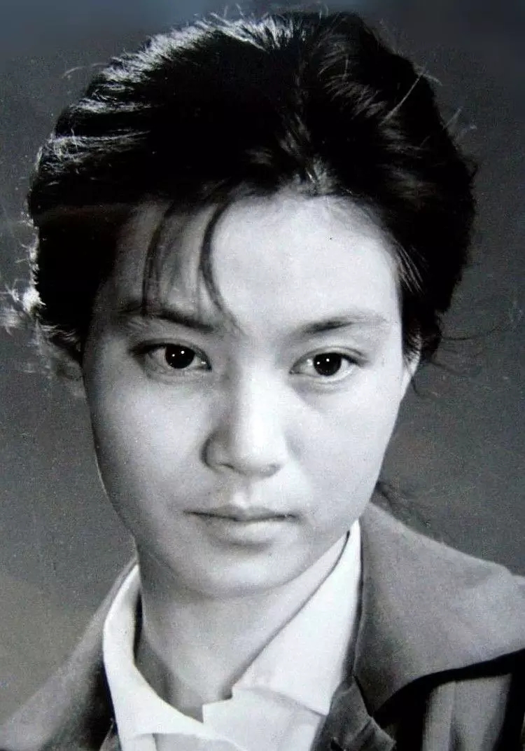 潘虹金鸡奖和百花奖终身成就奖,金鸡奖历届影帝影后潘虹