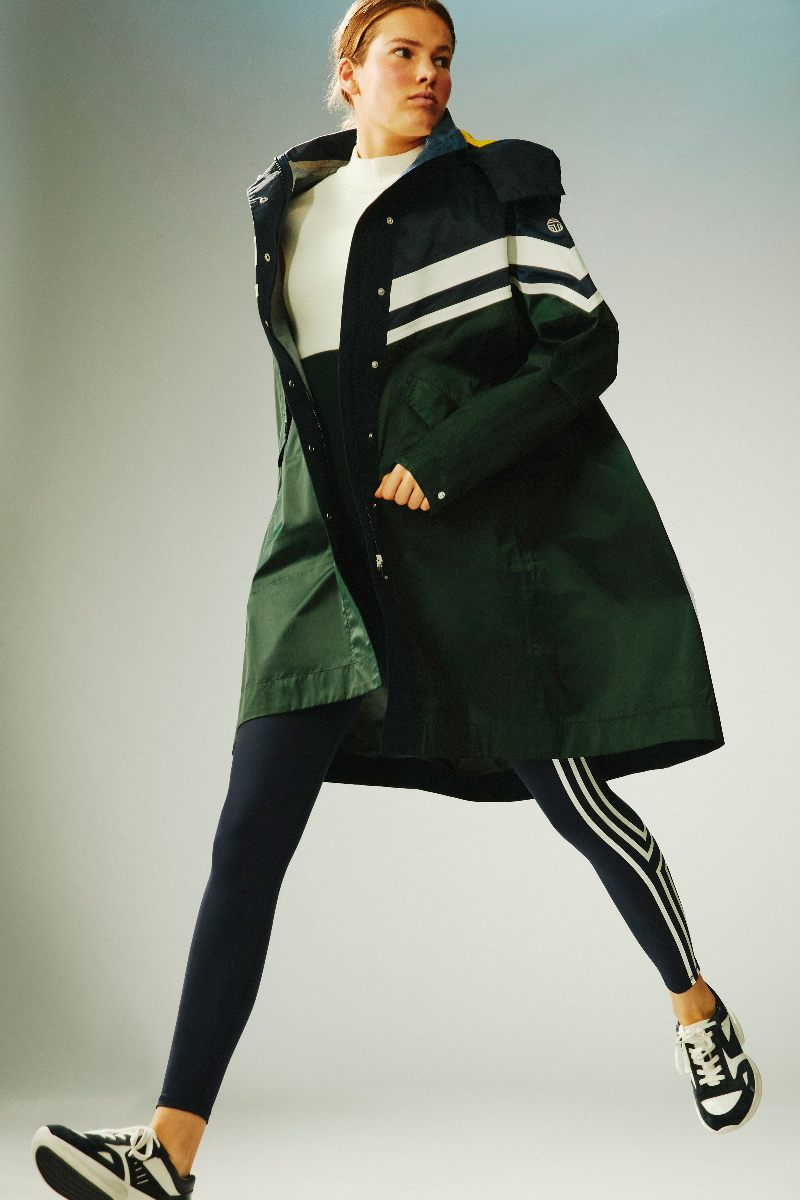 torysport什么档次,torysport2021秋冬系列连帽羽绒服