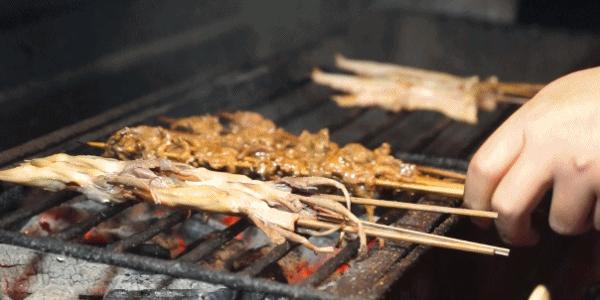 老板娘,生牛五成熟,果酱刷多一点