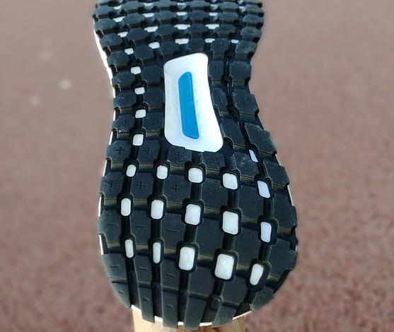 阿迪达斯boost会被踩扁吗,阿迪达斯boost鞋底测评