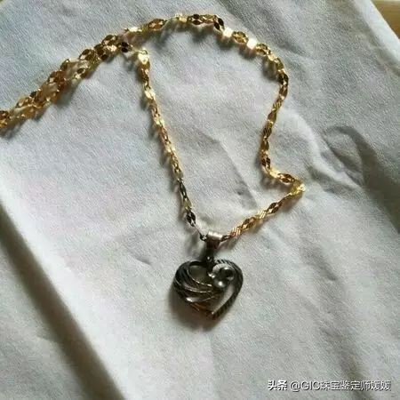 黄金首饰会不会暗淡,黄金首饰褪色到底是什么原因造成