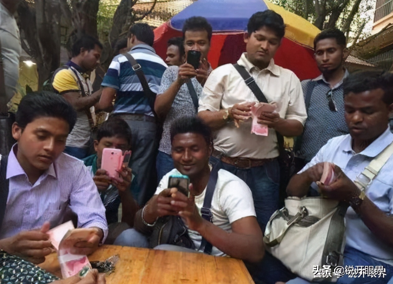 直播的翡翠怎么那么便宜是真的吗,直播间便宜的翡翠是什么材质