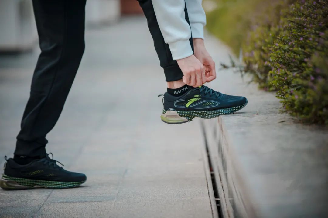 跑鞋缓震科技排行,跑鞋吸震超轻