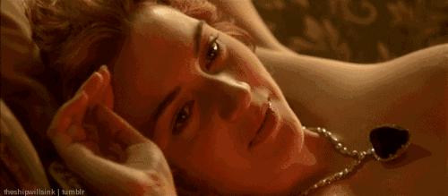 腿上长鱼鳞片状的皮屑怎么办,腿上起皮屑就是鱼鳞病