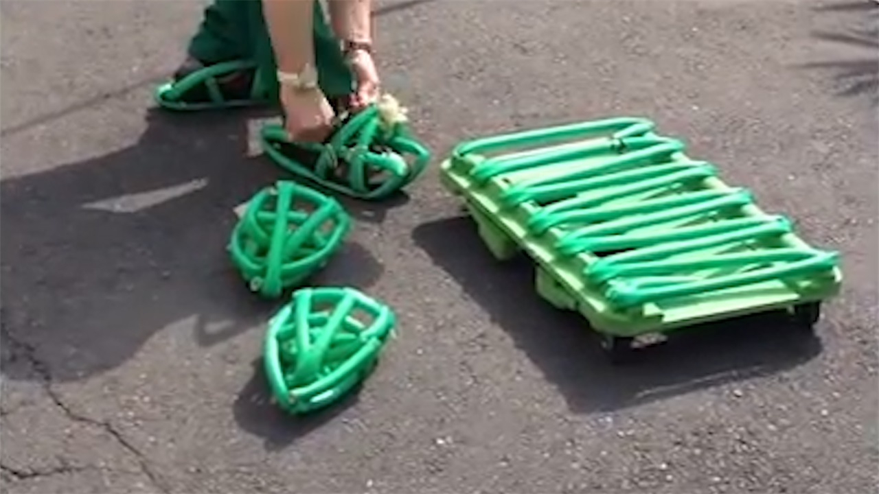 最奇葩的游泳神器,日本发明游泳神器