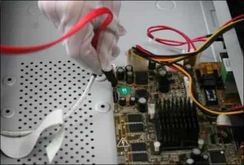 台式电脑增加硬盘的接线方法,台式电脑第二块硬盘怎么接线