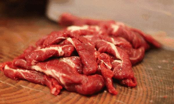 告诉大家一个吃牛肉的窍门,牛年吃牛肉的正确打开方式