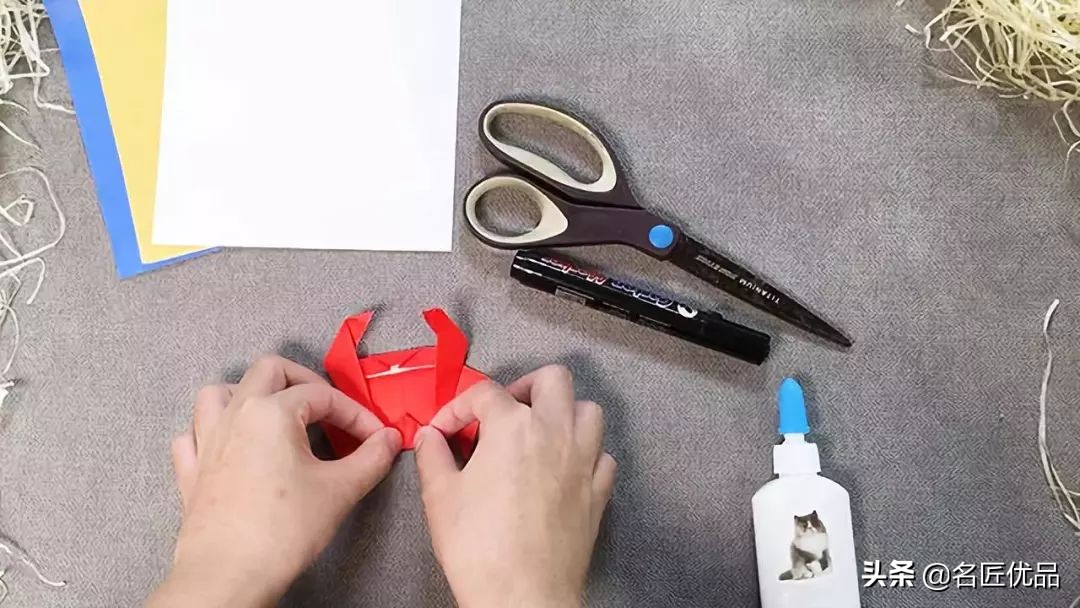 跟宝贝一起完成小螃蟹手工制作,手工制作幼儿园简单手工螃蟹