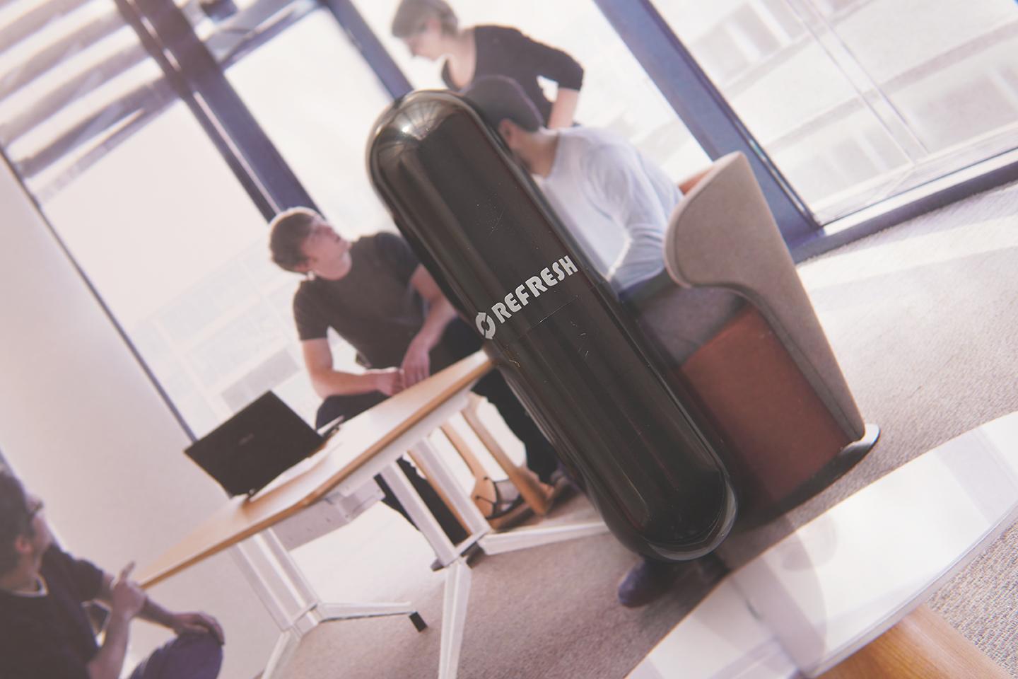 秋冬男生必备，清爽不油腻的润唇膏