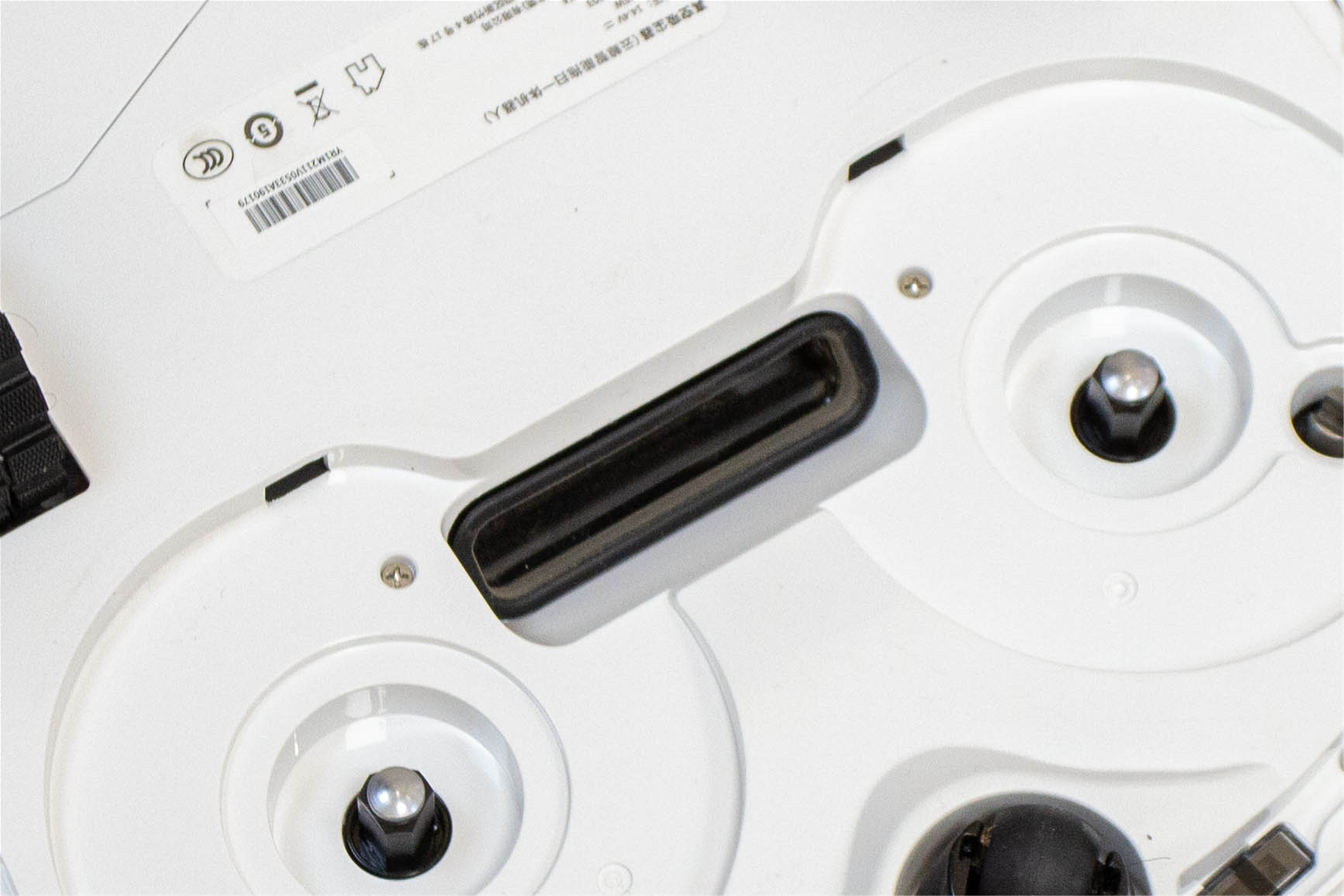 可以自动洗拖布的扫拖机器人，是行业标杆？还是智商收割机？