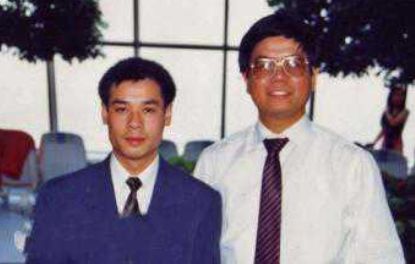 李宁跌落神坛,李宁跌落神坛视频