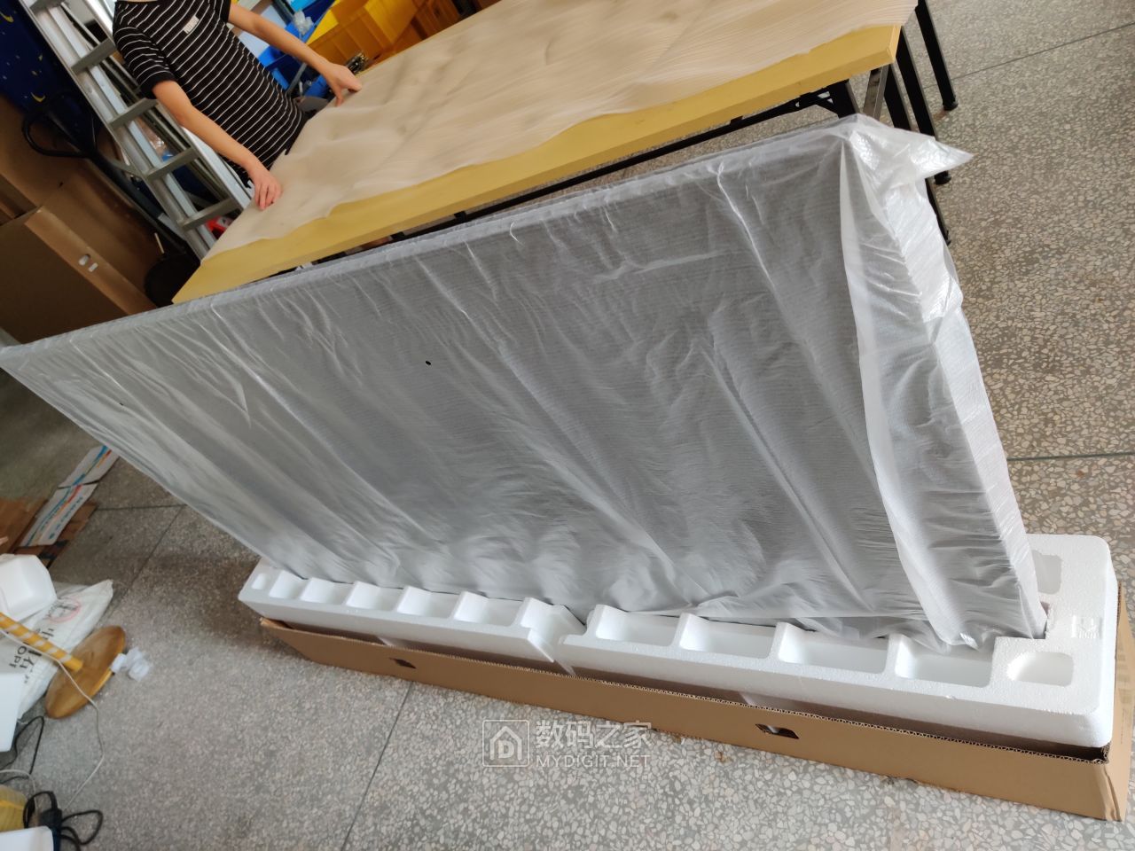 万元左右tcl85寸电视,tcl55寸全面屏电视评测