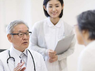 鱼鳞病夏天症状完全消失,鱼鳞病的病因及症状