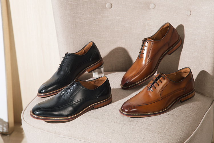 皮鞋是每个男人必备的单品,皮鞋是一个成熟男士的必备鞋