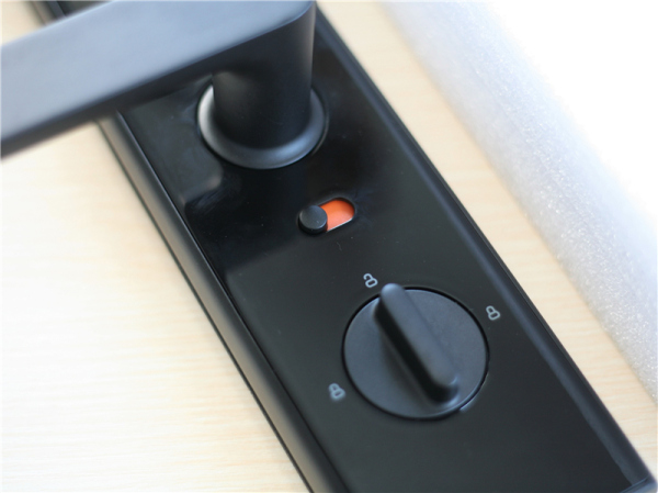 自己安装智能锁要注意什么,家装智能锁怎么安装