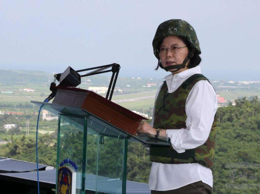 越来越过火！蔡英文连放两支“毒箭”，国台办言明*进党民**闯下大祸了