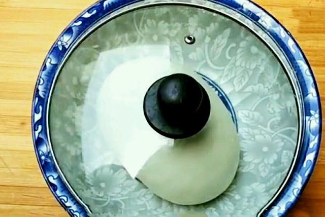 烙饼又干又硬试试这个方法,这才是烙饼的正确方法