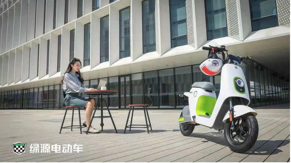 绿源液冷超续航系列国标车型,绿源液冷持久续航保6年