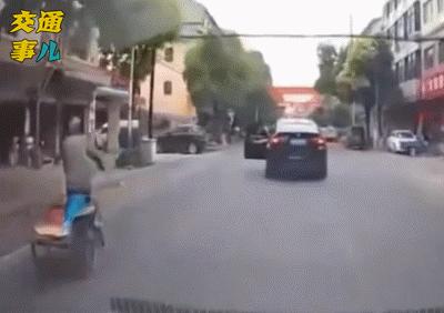 情侣马路上吵架被撞死司机怎么判,情侣在马路中间吵架女生被撞身亡