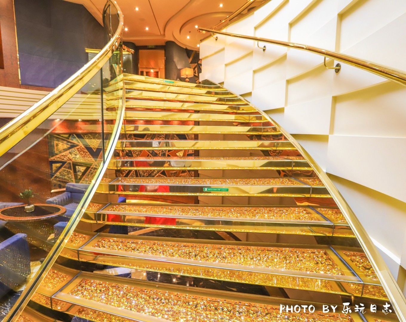 换个出行方式,高档豪华邮轮旅游攻略