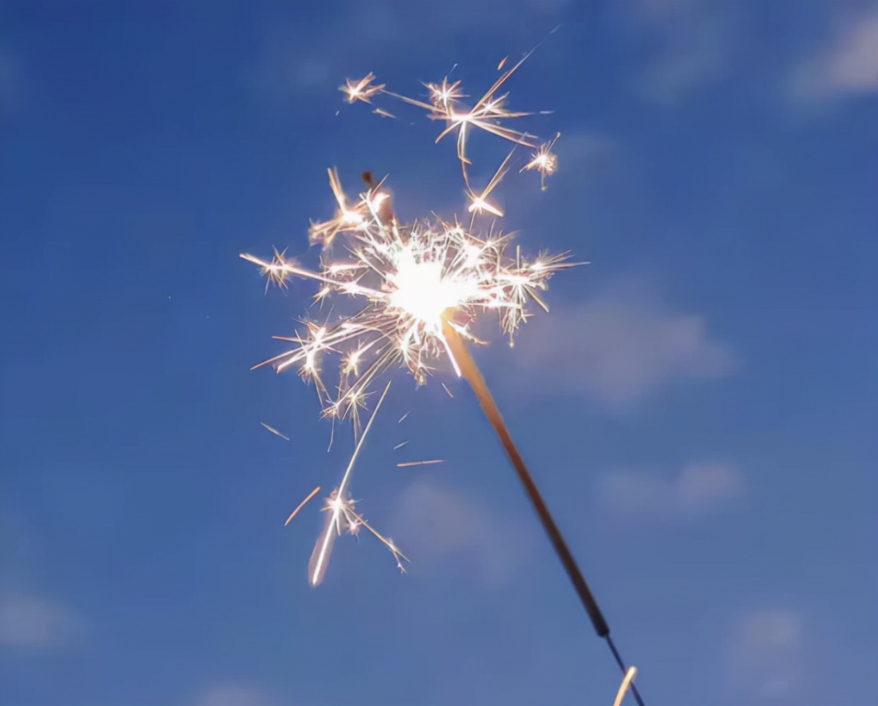 有哪些文艺而不烂俗的句子,小众却惊艳文艺的文案句子