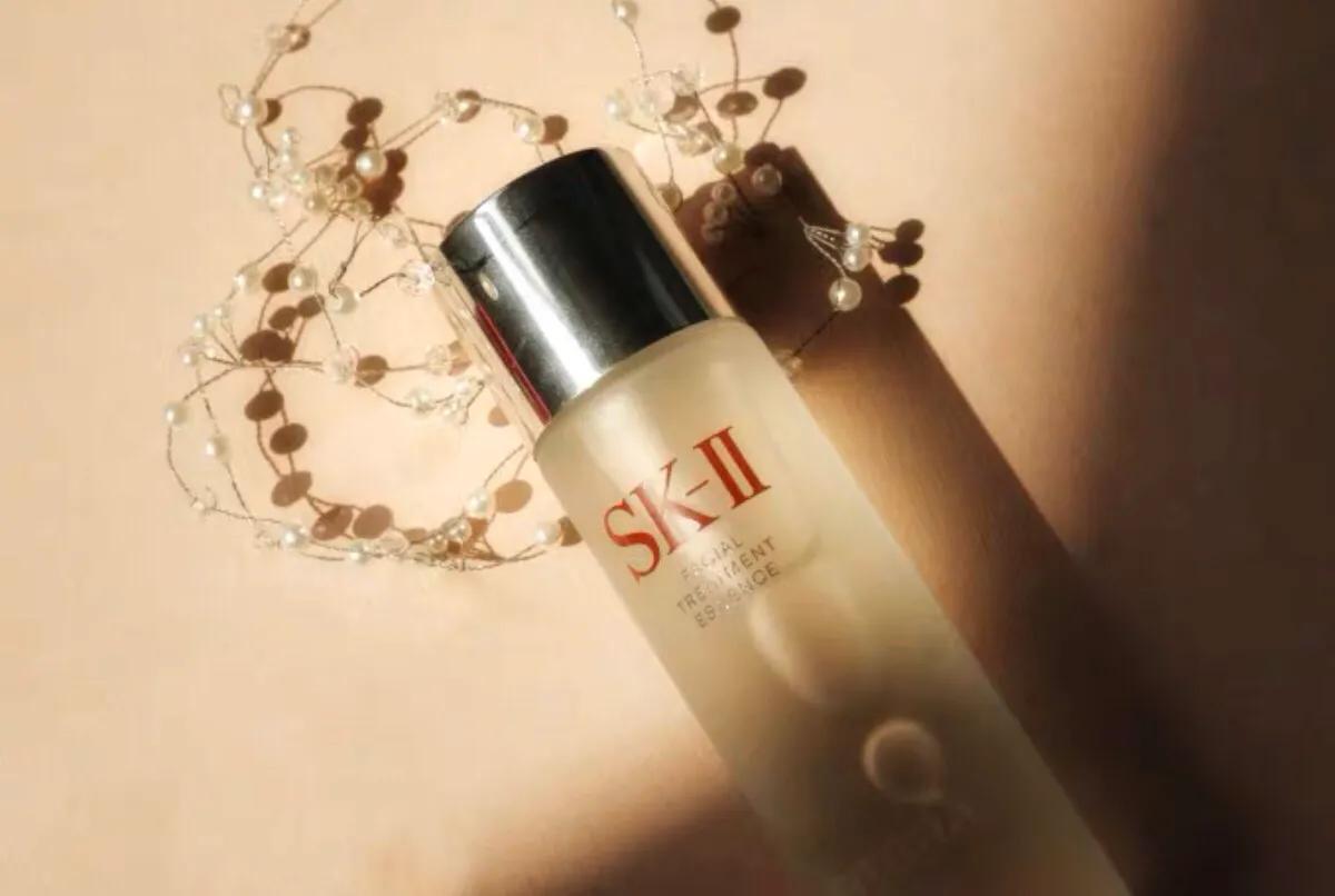 选择一款滋润度较弱的水乳,选一款好用的护肤品