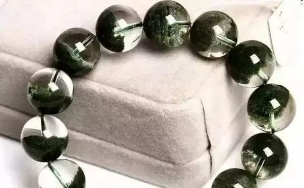 黄水晶和绿幽灵的区别,什么样的绿幽灵水晶最好