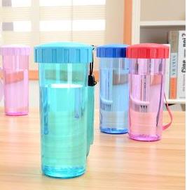 塑料水瓶重复使用有什么危害,塑料饮水瓶可以长期饮用热水吗