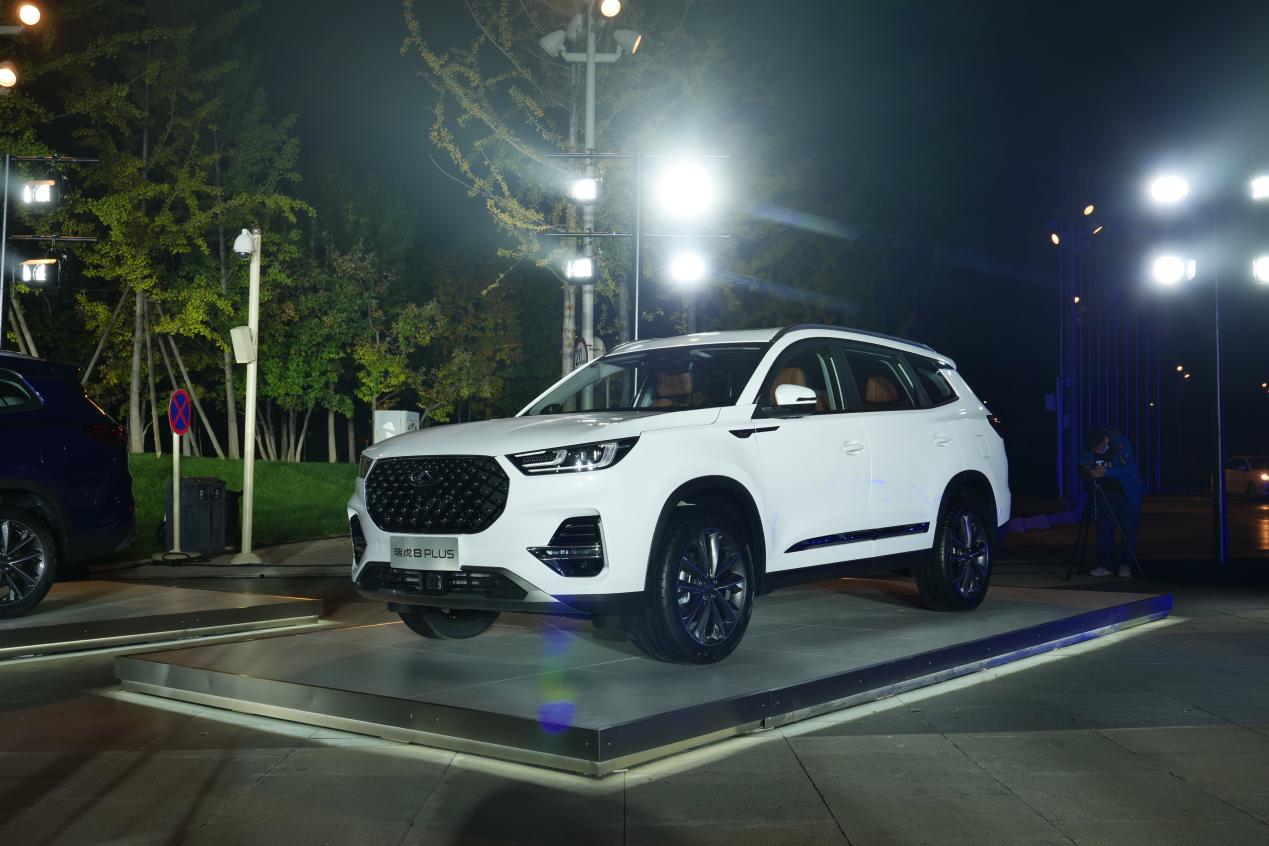 瑞虎8plus和瑞虎8pro哪个好,瑞虎8plus1.6落地价最新价格