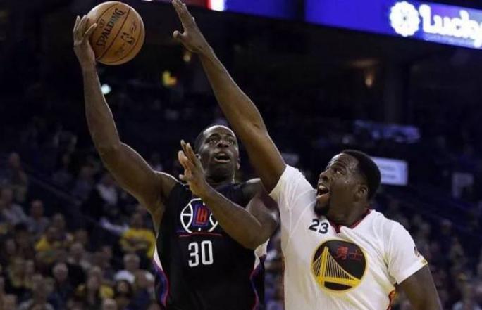 灏忎箶涓瑰垬鐨囧彅鎾炶劯,灏忎箶涓规挒鑴稿垬鐨囧彅