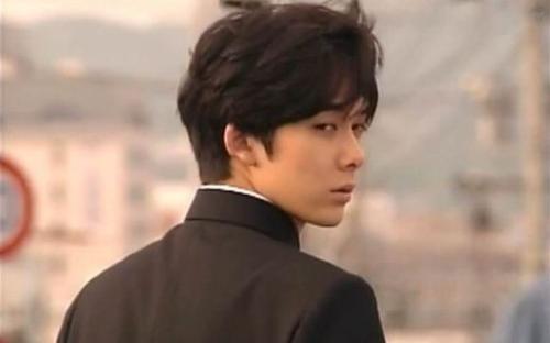 柏原崇生活照片,日韩两大不老男神柏原崇