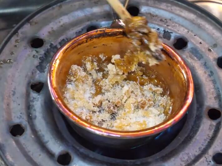 80后农村小伙做零食,80年代大叔自制食物