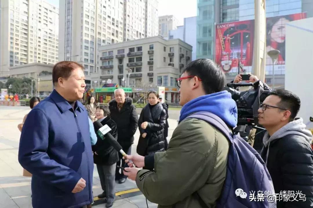 荷花芯遗址今上午在“义乌之心”揭碑,义乌市中心有了追忆“乡愁