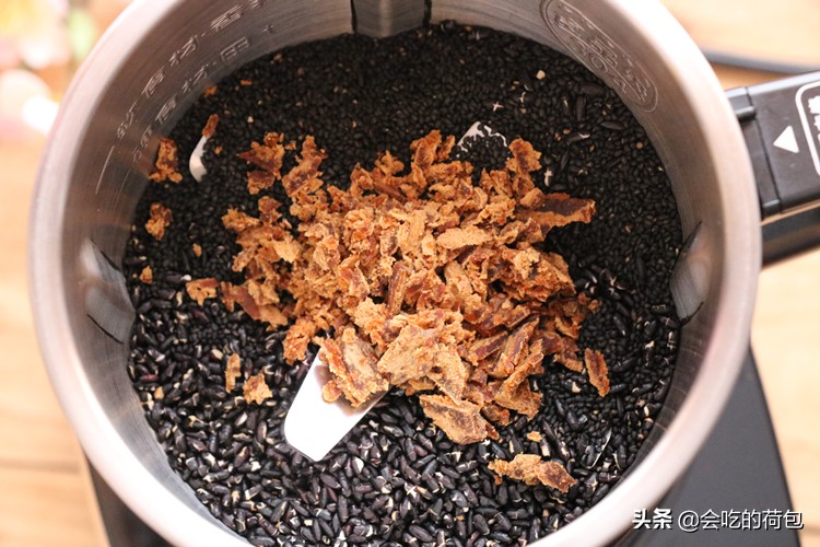 没事多吃黑豆教你一个营养做法,夏天买的黑豆怎么做好吃