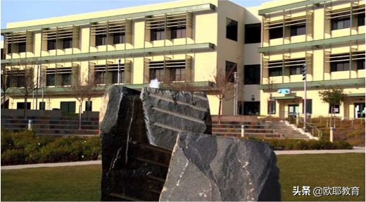 美国巴特社区学院,美国大都会社区学院