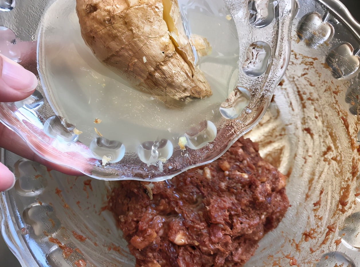 蒸包子和面要加酵母吗,蒸包子如何和面发得更快