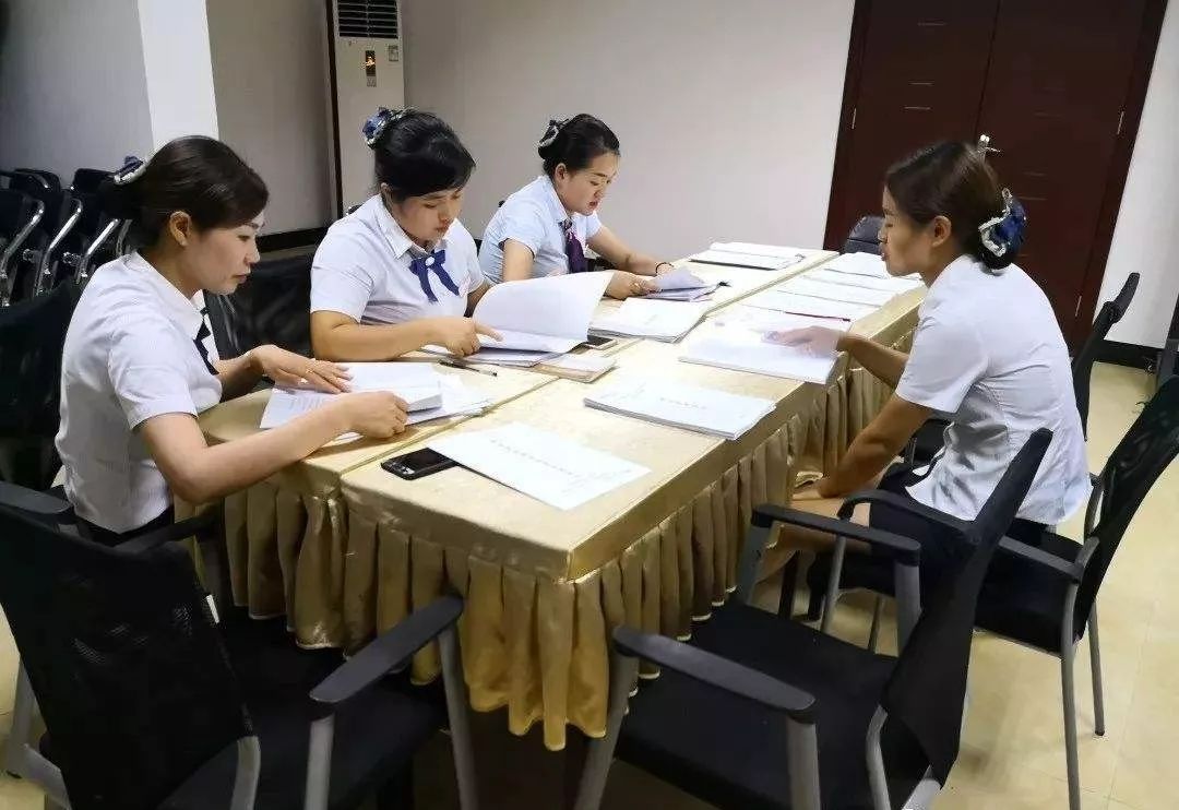 物业客服工资一般多少,成都物业客服工资