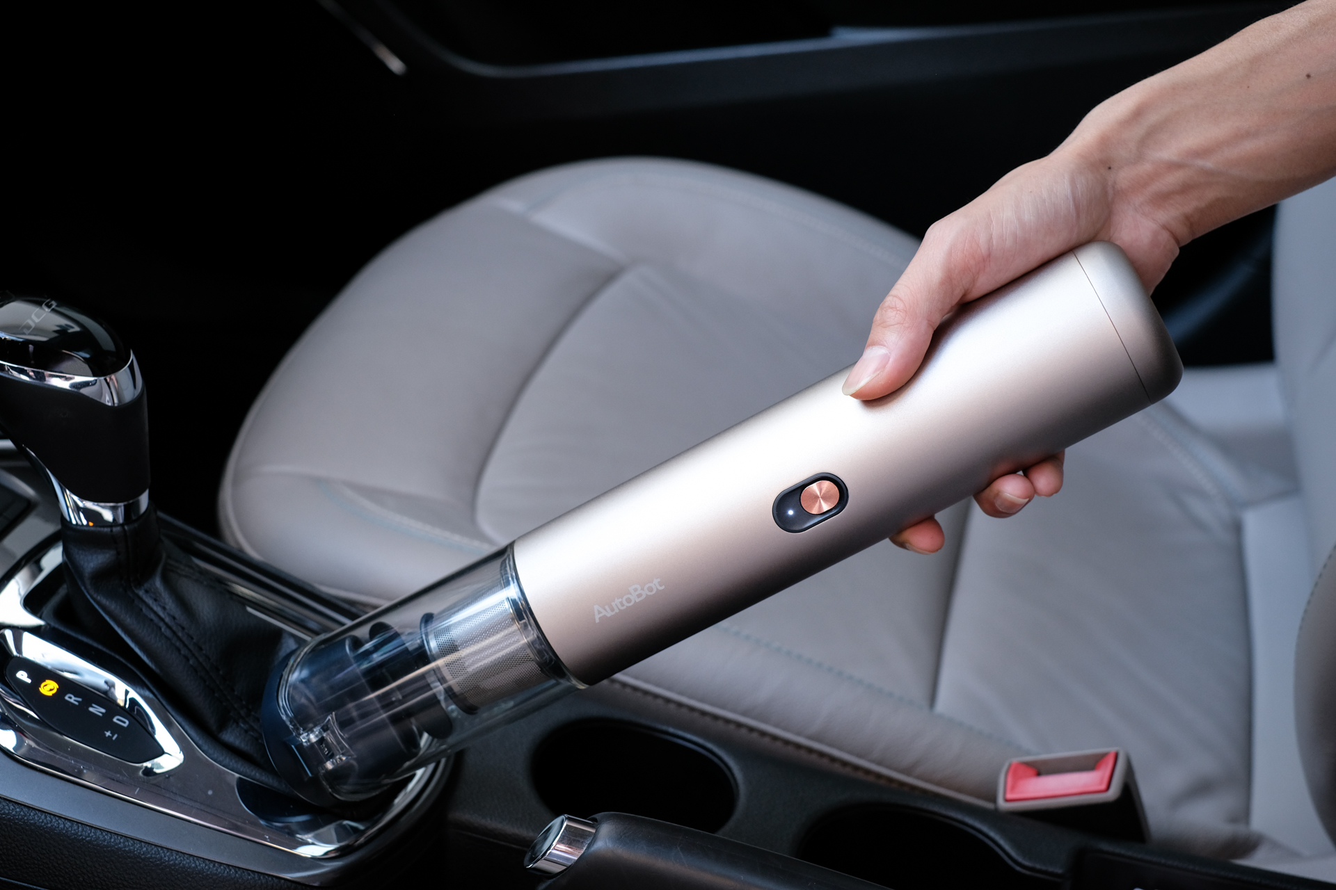 大吸力的便携式吸尘器真的好吗,好清理的家用吸尘器