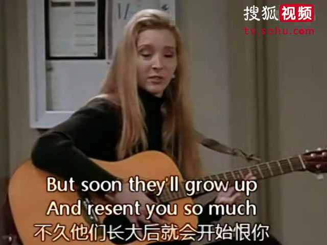 老友记专栏：PheobeBuffay世界以痛吻她，她却报之以歌