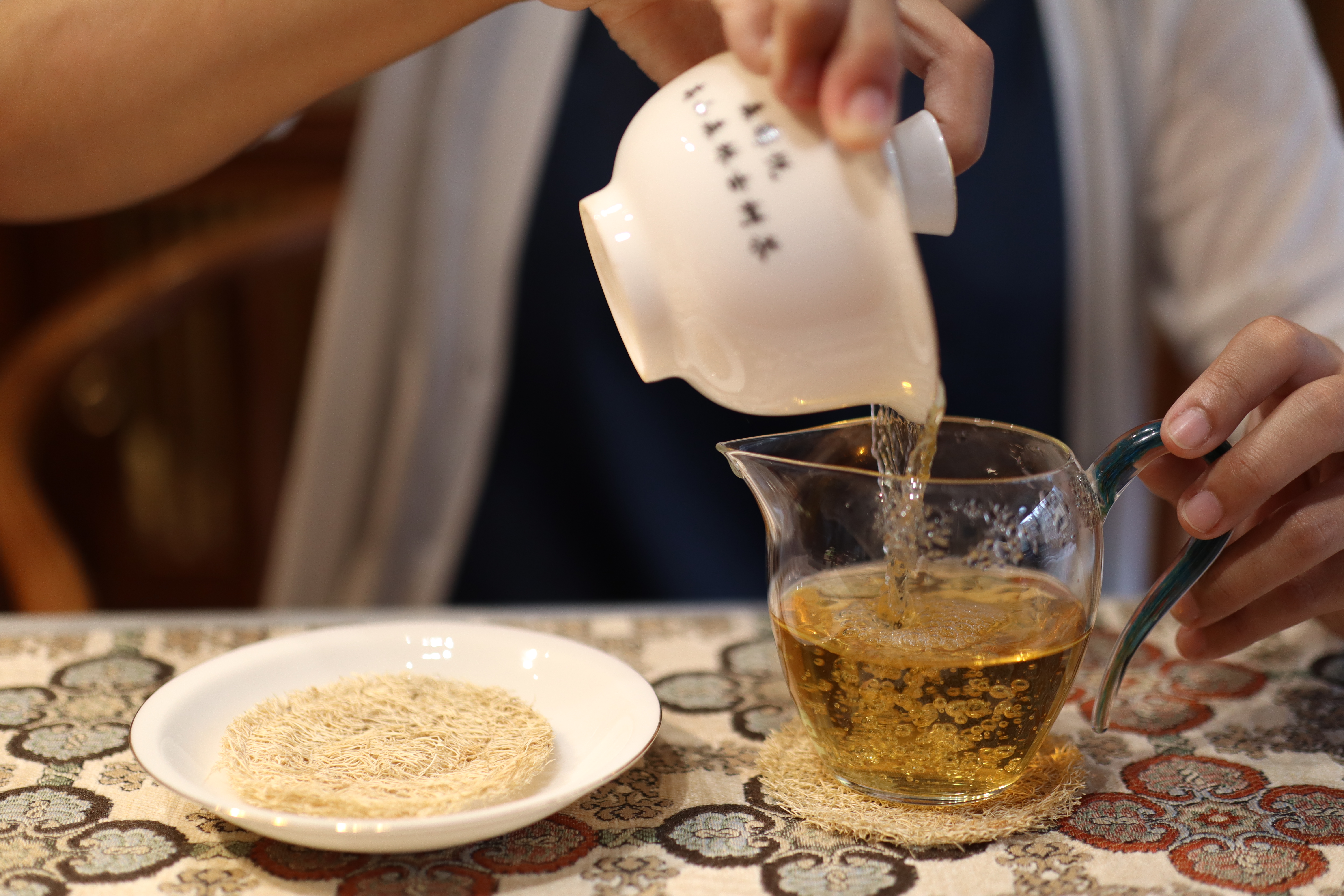 春茶夏茶秋茶劲大,一文了解茶叶所有知识的书