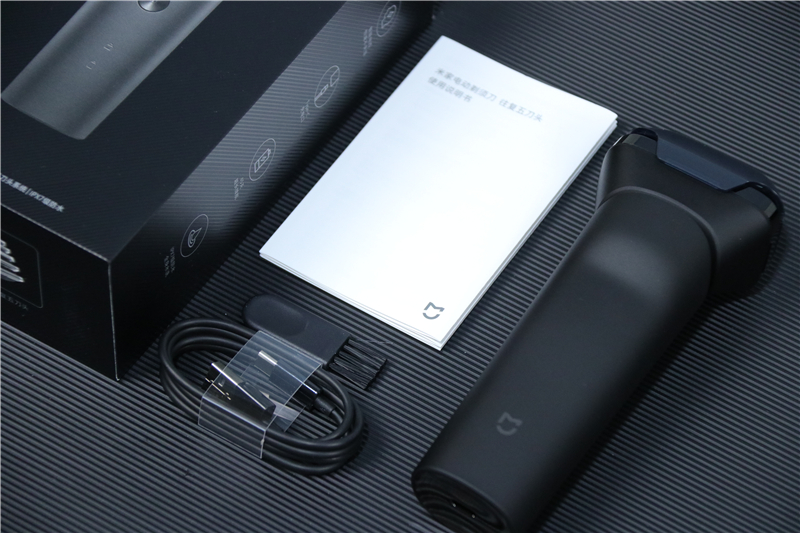 小米又出了一款新的剃须刀,博朗9pro和飞利浦9系剃须刀哪个好