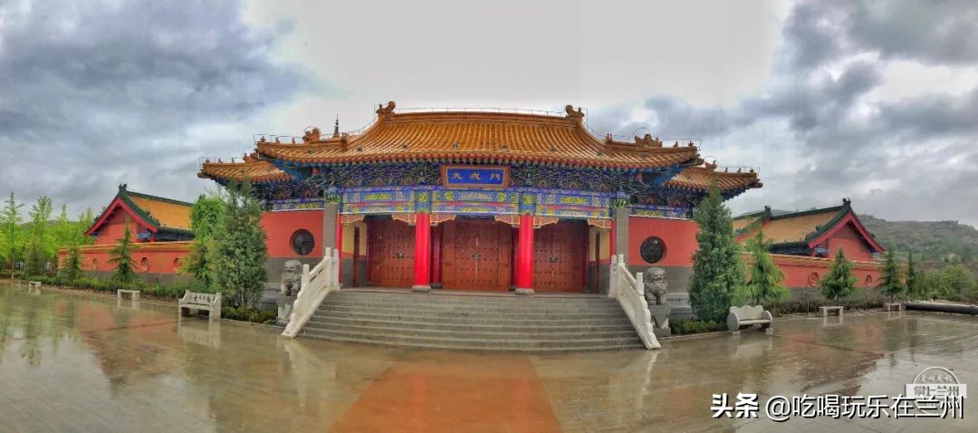 西固金城公园二期玻璃栈道,西固金城公园9d玻璃桥