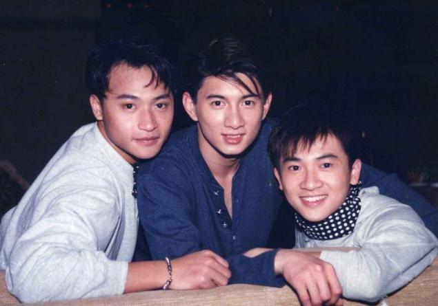 被全家吸血的明星,被父母吸血的明星去世