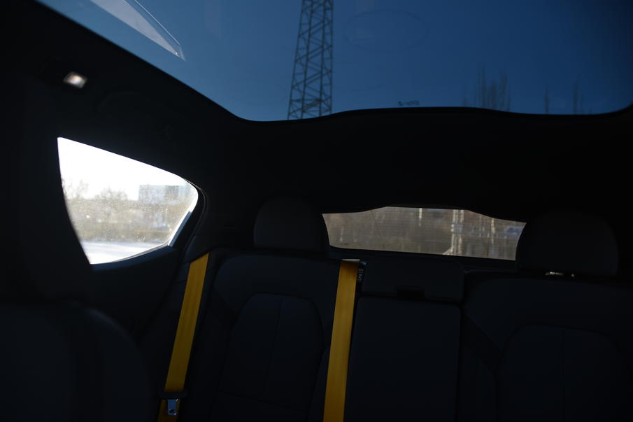 特斯拉新款model3与极星2,特斯拉新款model3和极星2