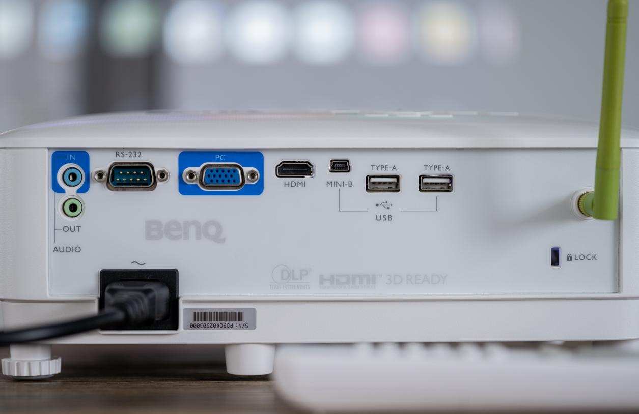 明基投影仪e520如何设置遥控器,明基e520投影怎么翻面