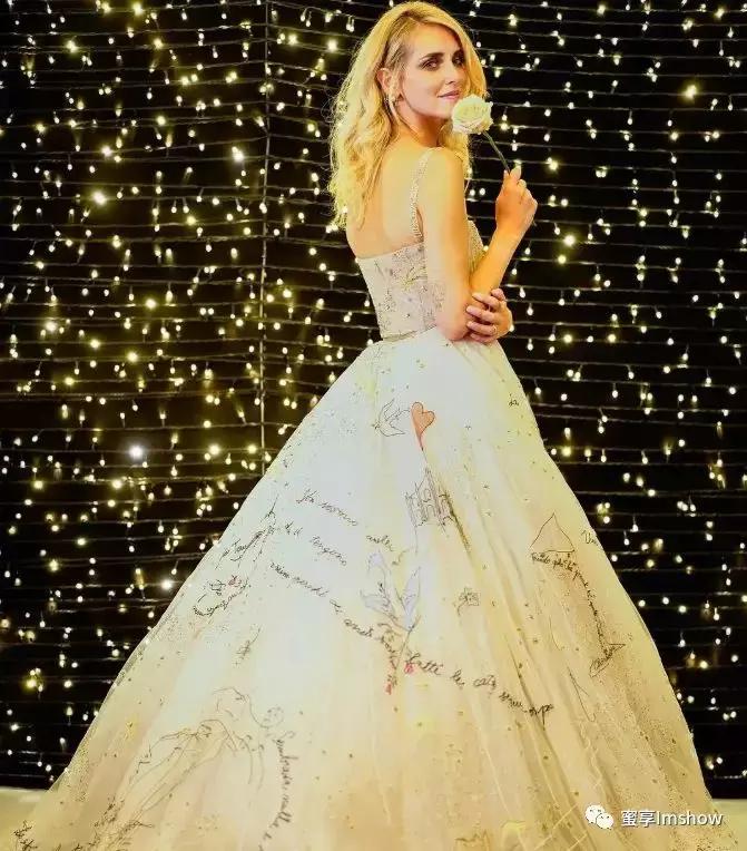 从法律系学生到宇宙时尚博主,Chiara做了些什么?