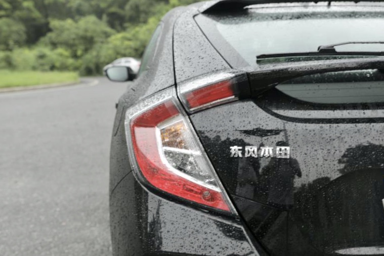 2023本田思域手动劲极版测评,试驾本田思域混动油耗